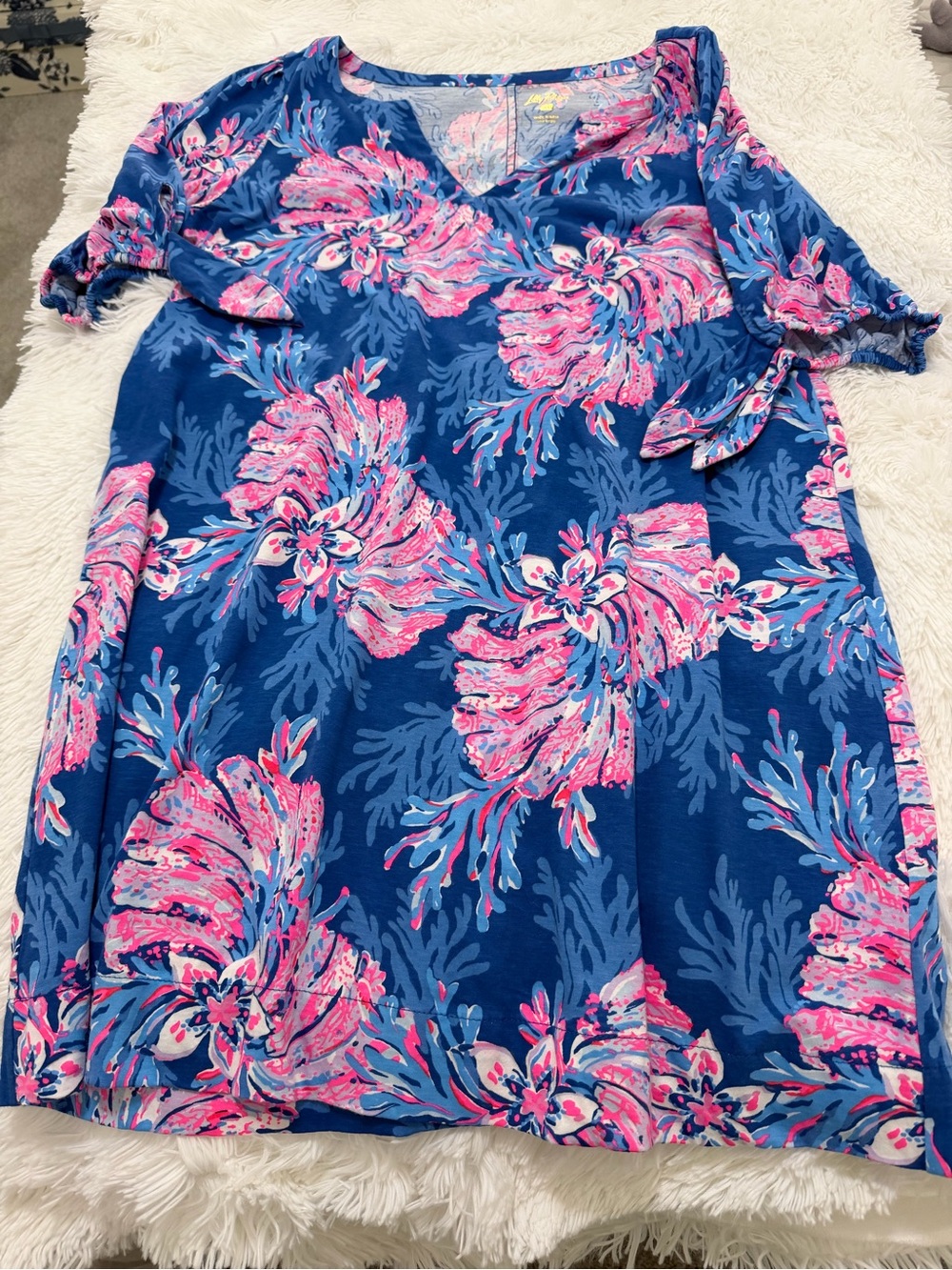 Lily Pulitzer blue floral V-Neck dress with Pink Accents